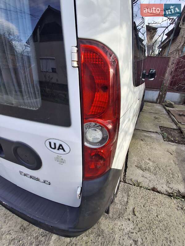 Мінівен Fiat Doblo 2010 в Виноградові