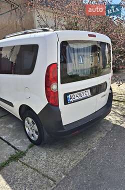 Мінівен Fiat Doblo 2010 в 