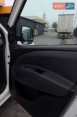 Минивэн Fiat Doblo 2011 в 