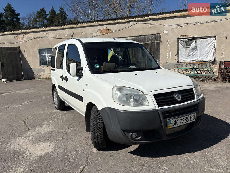 Минивэн Fiat Doblo 2007 в Дубно фото Минивэн Fiat Doblo 2007 в Дубно