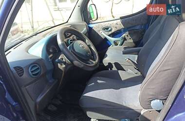 Вантажний фургон Fiat Doblo 2003 в 