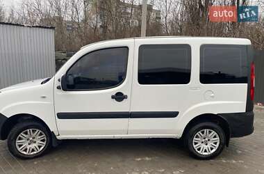 Минивэн Fiat Doblo 2009 в 