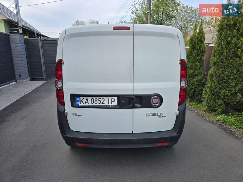 Вантажний фургон Fiat Doblo 2013 в Києві