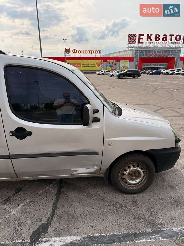 Минивэн Fiat Doblo 2003 в Ровно