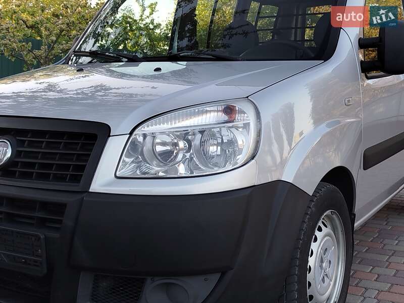 Мінівен Fiat Doblo 2011 в 