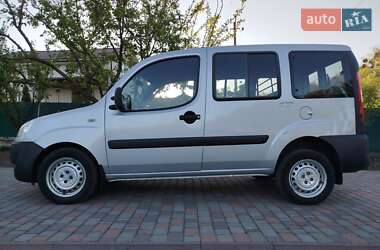 Мінівен Fiat Doblo 2011 в 