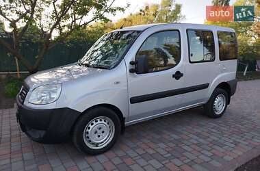 Мінівен Fiat Doblo 2011 в 