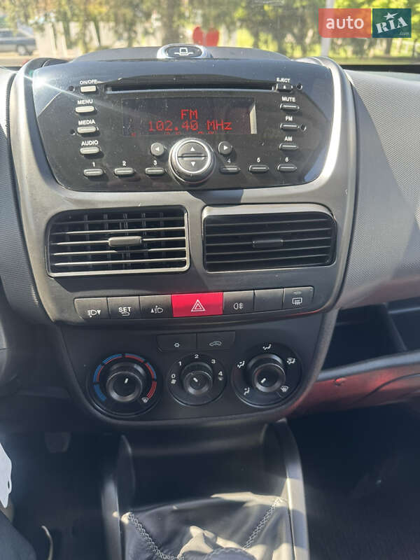Мінівен Fiat Doblo 2014 в Луцьку