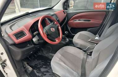 Вантажопасажирський фургон Fiat Doblo 2011 в 