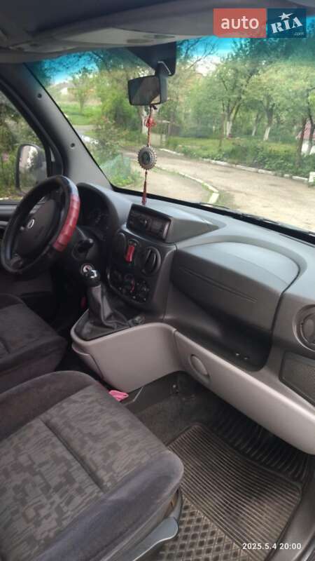 Минивэн Fiat Doblo 2005 в Рудки