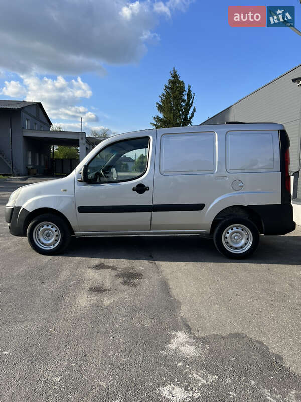 Минивэн Fiat Doblo 2008 в Виннице