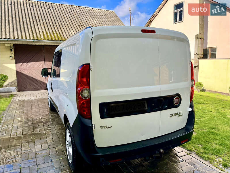Минивэн Fiat Doblo 2013 в Луцке