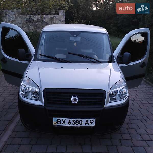 Минивэн Fiat Doblo 2008 в 