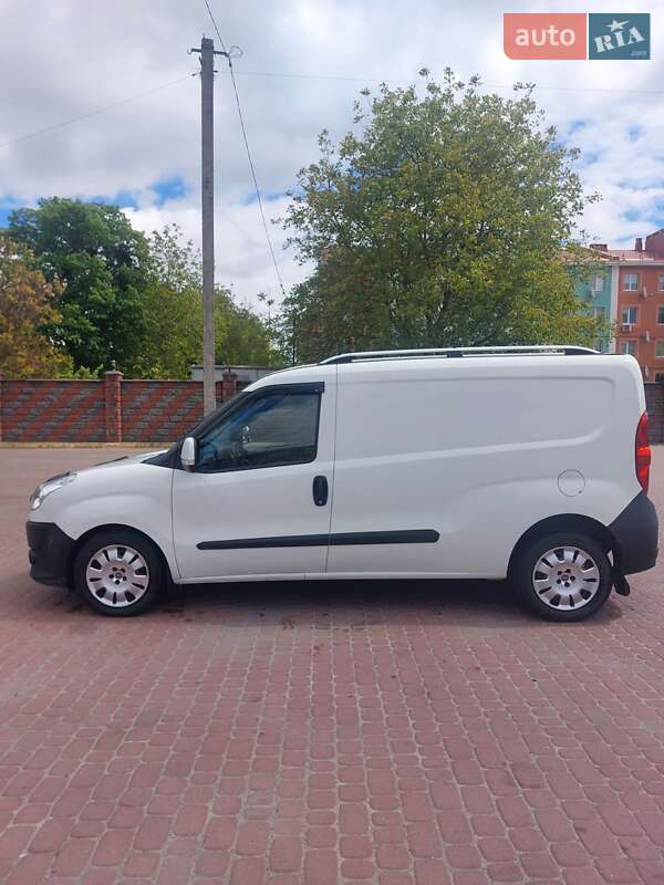 Грузовой фургон Fiat Doblo 2014 в Ровно