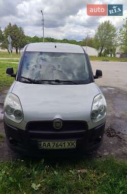Минивэн Fiat Doblo 2011 в Киеве