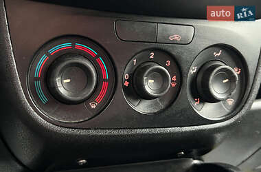 Грузовой фургон Fiat Doblo 2011 в 