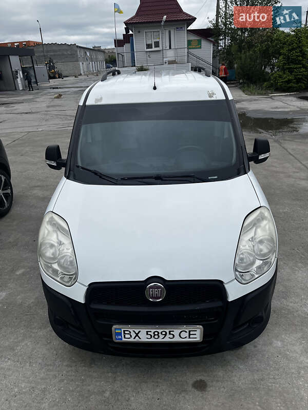 Грузопассажирский фургон Fiat Doblo 2012 в 