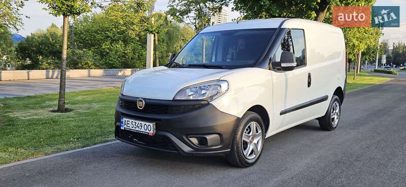 Грузовой фургон Fiat Doblo 2016 в 