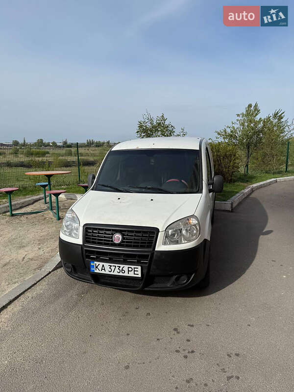 Fiat Doblo 2011