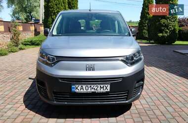 Мінівен Fiat Doblo 2024 в Стоянці