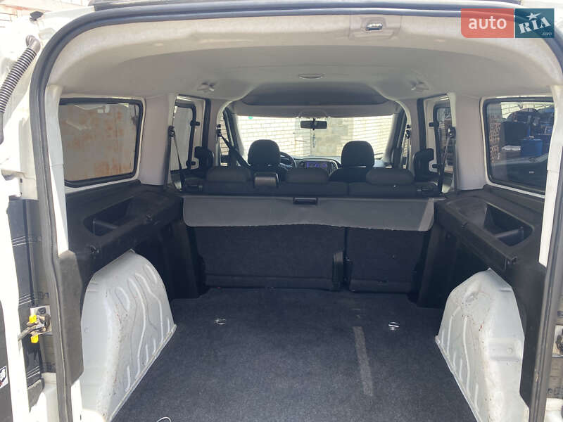 Мінівен Fiat Doblo 2020 в Святопетрівське