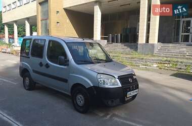 Минивэн Fiat Doblo 2011 в Киеве