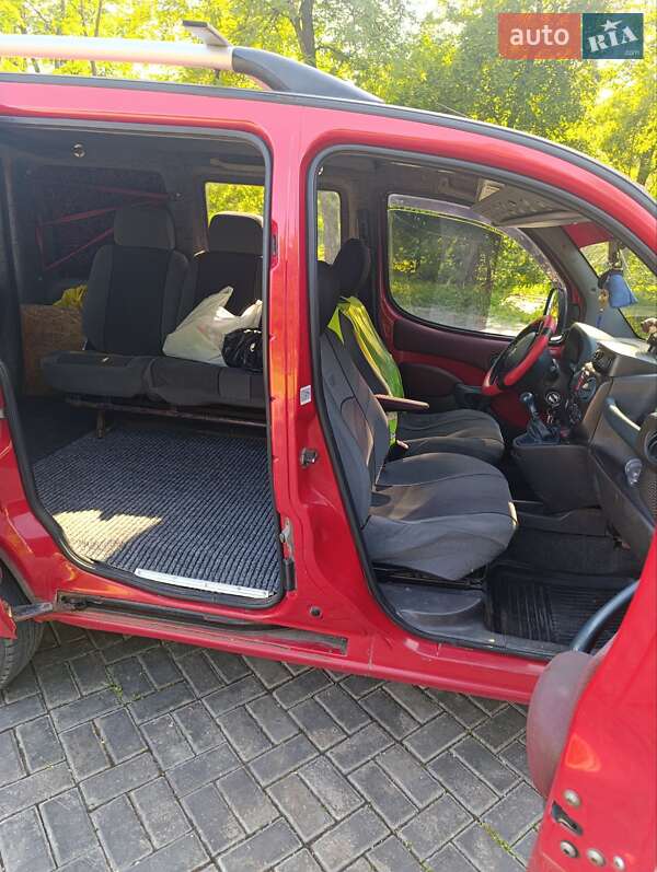 Минивэн Fiat Doblo 2003 в Краматорске