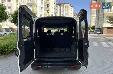 Мінівен Fiat Doblo 2011 в 