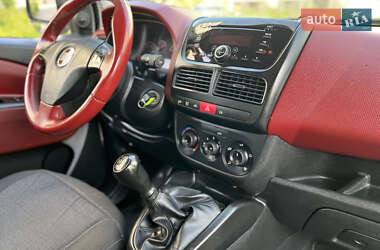 Мінівен Fiat Doblo 2011 в 