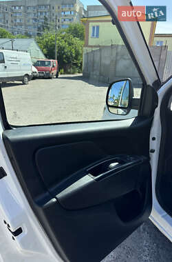 Грузовой фургон Fiat Doblo 2018 в 