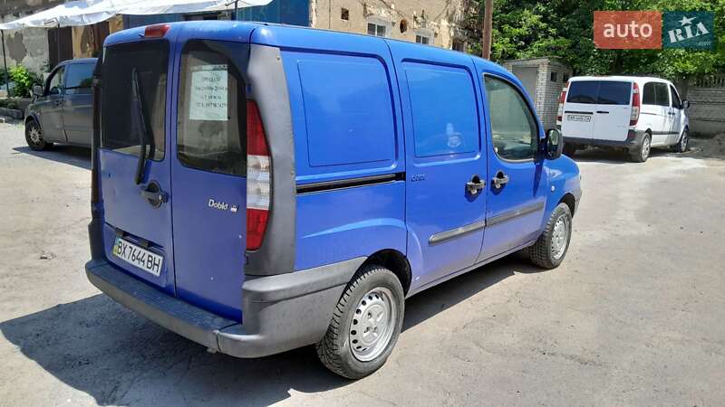 Грузовой фургон Fiat Doblo 2004 в Гайсине