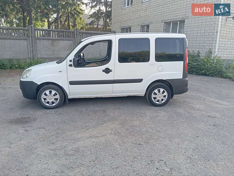 Минивэн Fiat Doblo 2007 в Виннице