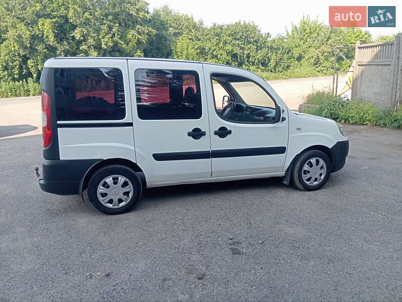 Минивэн Fiat Doblo 2007 в Виннице