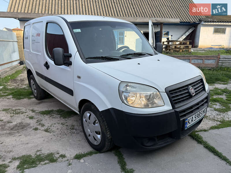 Fiat Doblo 2011