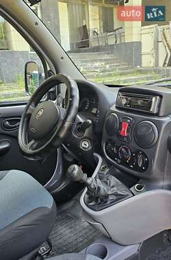 Минивэн Fiat Doblo 2011 в 