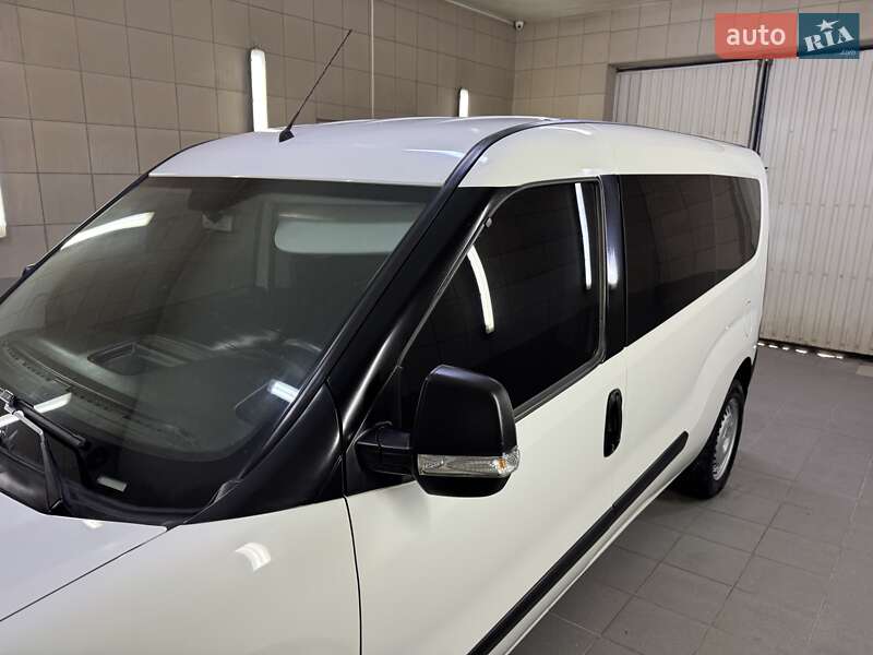 Мінівен Fiat Doblo 2016 в Умані