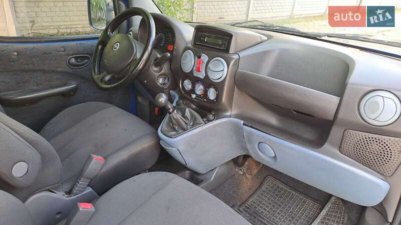 Минивэн Fiat Doblo 2004 в Луцке