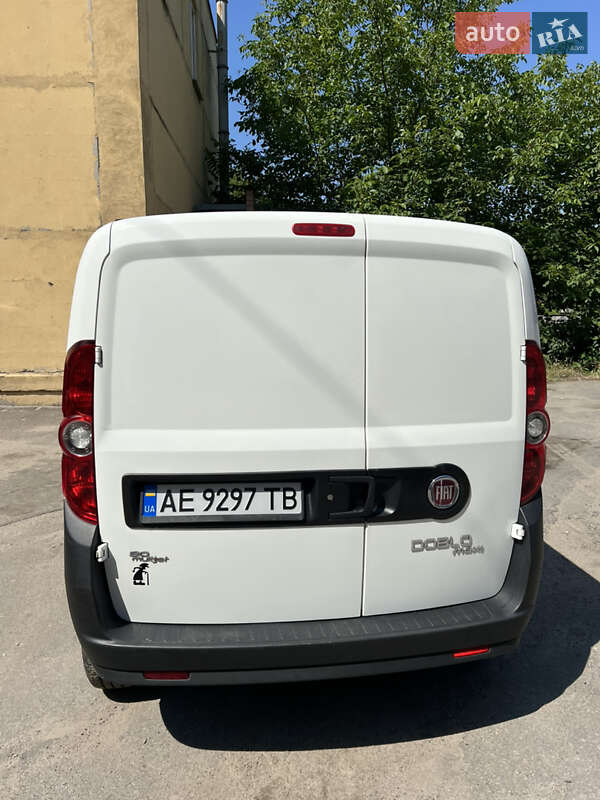 Грузопассажирский фургон Fiat Doblo 2015 в Днепре