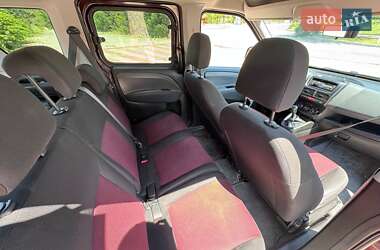 Минивэн Fiat Doblo 2010 в 