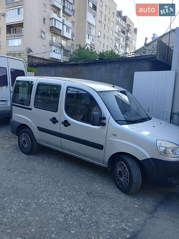 Минивэн Fiat Doblo 2014 в Тернополе фото 4 Минивэн Fiat Doblo 2014 в Тернополе