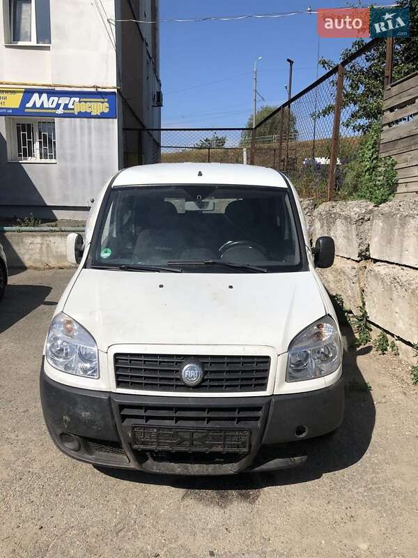 Минивэн Fiat Doblo 2006 в 