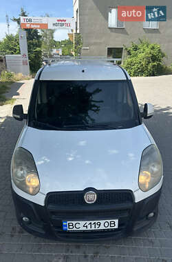 Вантажний фургон Fiat Doblo 2011 в Львові