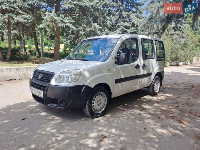 Минивэн Fiat Doblo 2015 в 