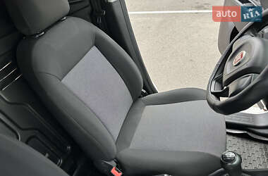 Грузовой фургон Fiat Doblo 2017 в 