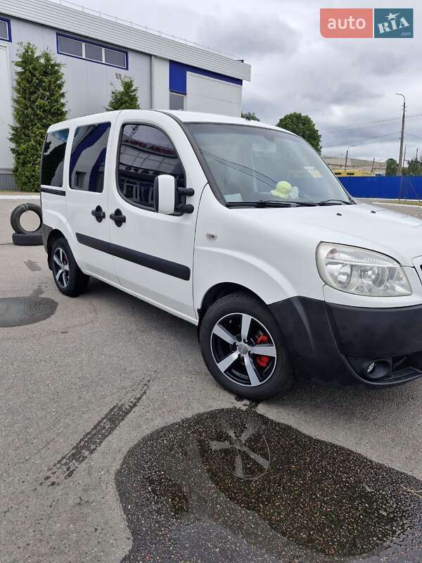 Мінівен Fiat Doblo 2008 в Білій Церкві