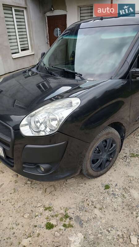 Грузовой фургон Fiat Doblo 2013 в Дрогобыче