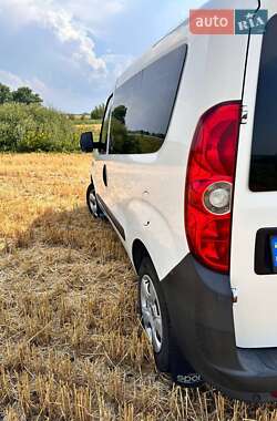 Минивэн Fiat Doblo 2011 в 