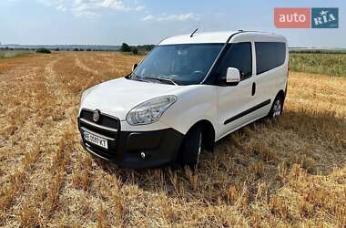 Минивэн Fiat Doblo 2011 в 