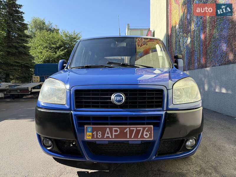 Минивэн Fiat Doblo 2008 в Ровно