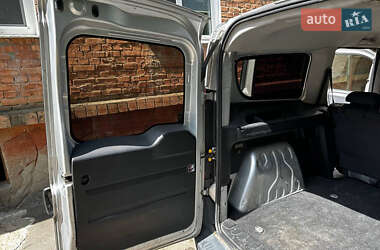 Минивэн Fiat Doblo 2012 в 